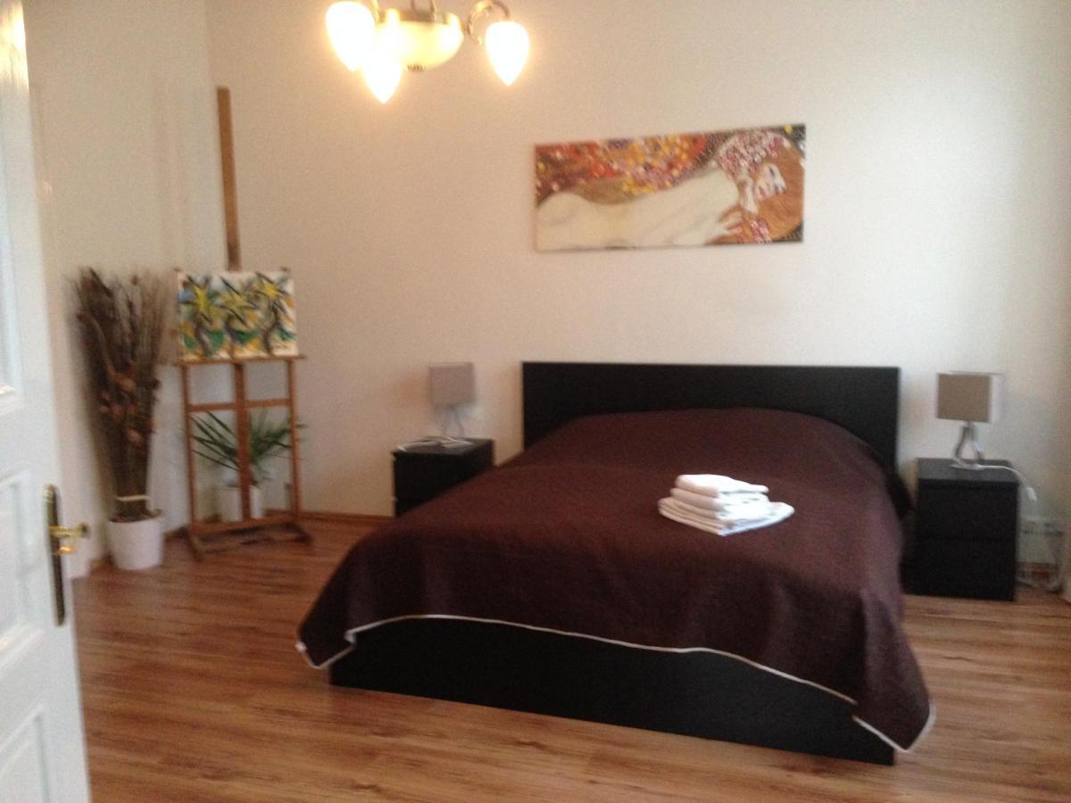 Appartement Exclusive On Zborovska *
